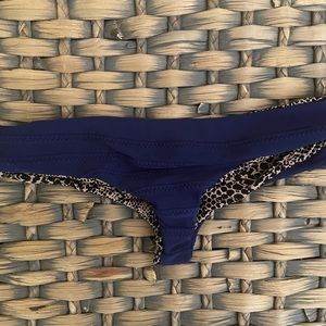 Matching bottom size medium